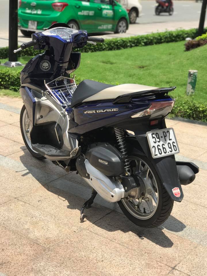 thuê xe máy AirBlade 2016