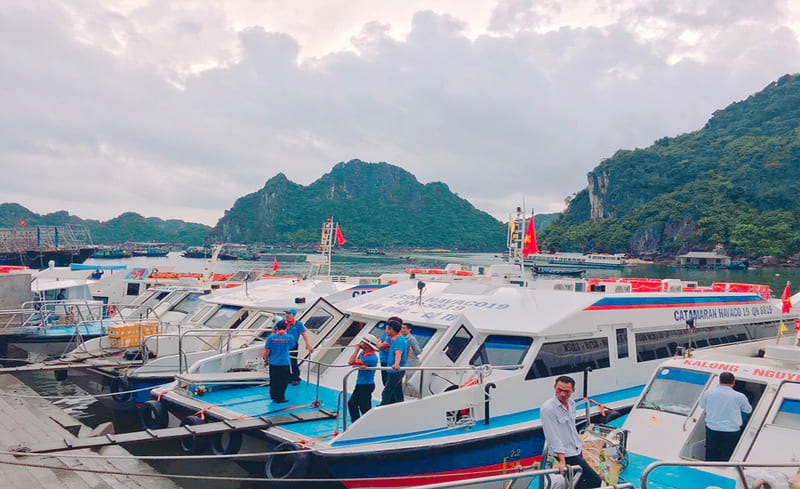 ben tau quan lan