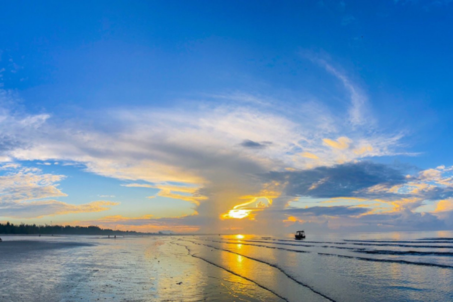 Cảnh biển ở Trà Cổ