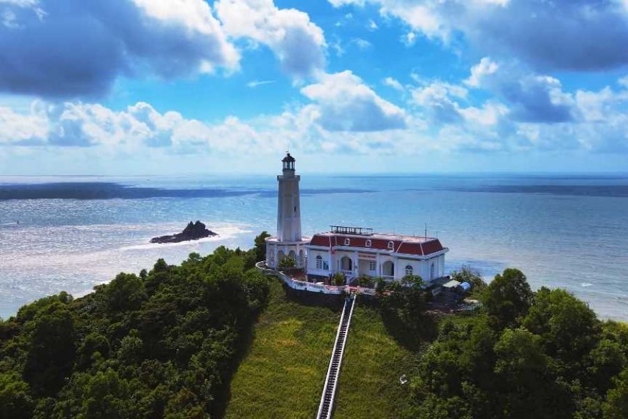 Vùng đảo xanh xinh đẹp