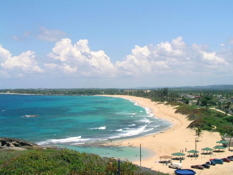 bãi biển Trà Cổ