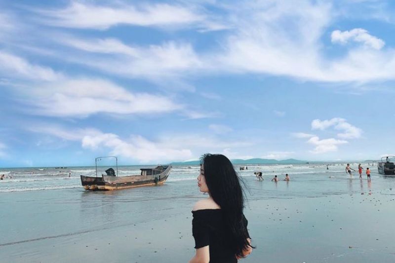 bãi biển Trà Cổ