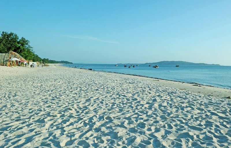 bãi tắm Bắc Vàn