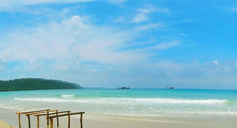 bãi tắm Bắc Vàn