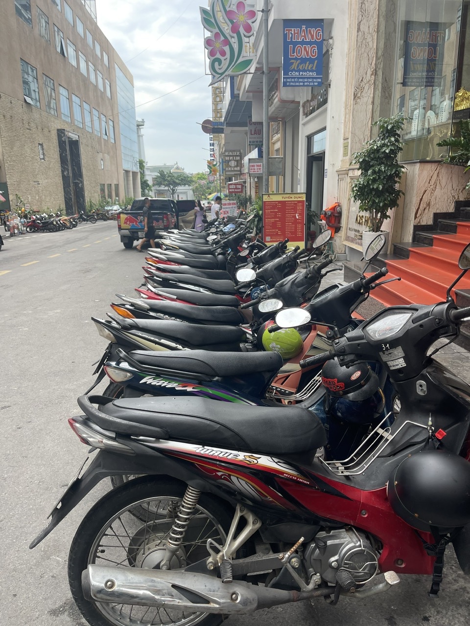 Liên hệ thuê xe máy Quảng Ninh
