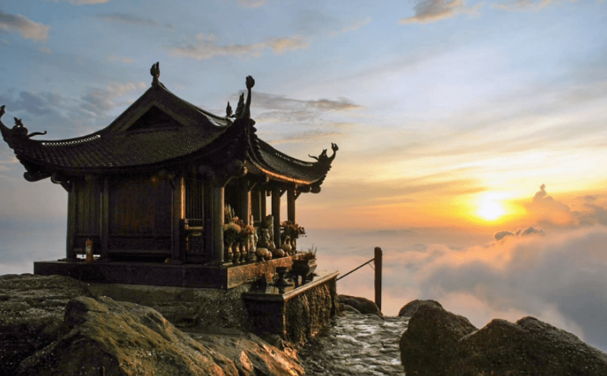 chùa Hoa Yên và chùa Đồng trên đỉnh núi