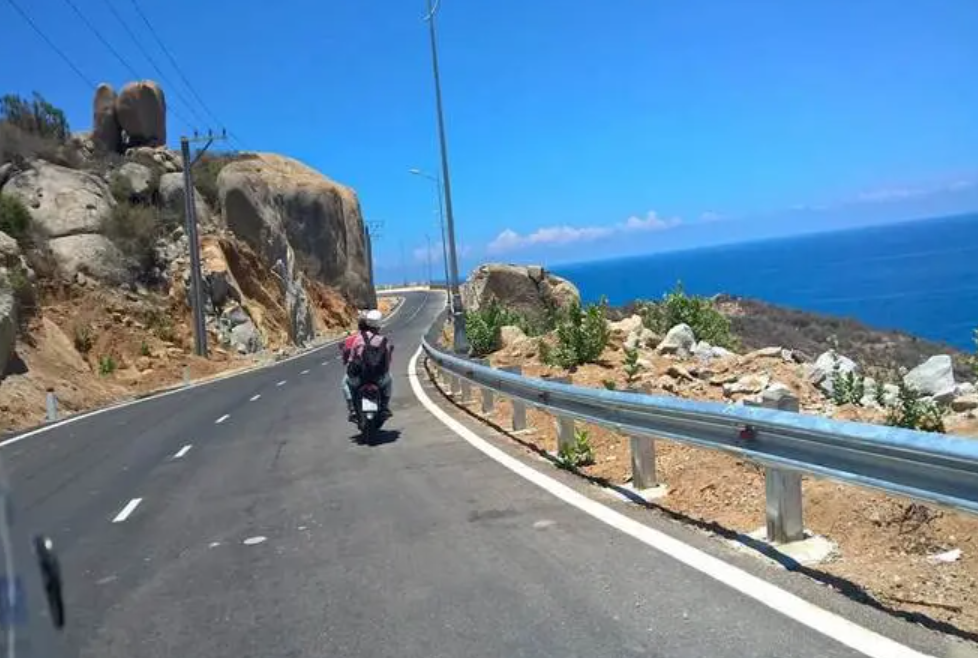Cẩm Phả – Khám Phá Viên Ngọc Ẩn Của Quảng Ninh Cùng Dịch Vụ Thuê Xe Máy Kim’s Motorbike!