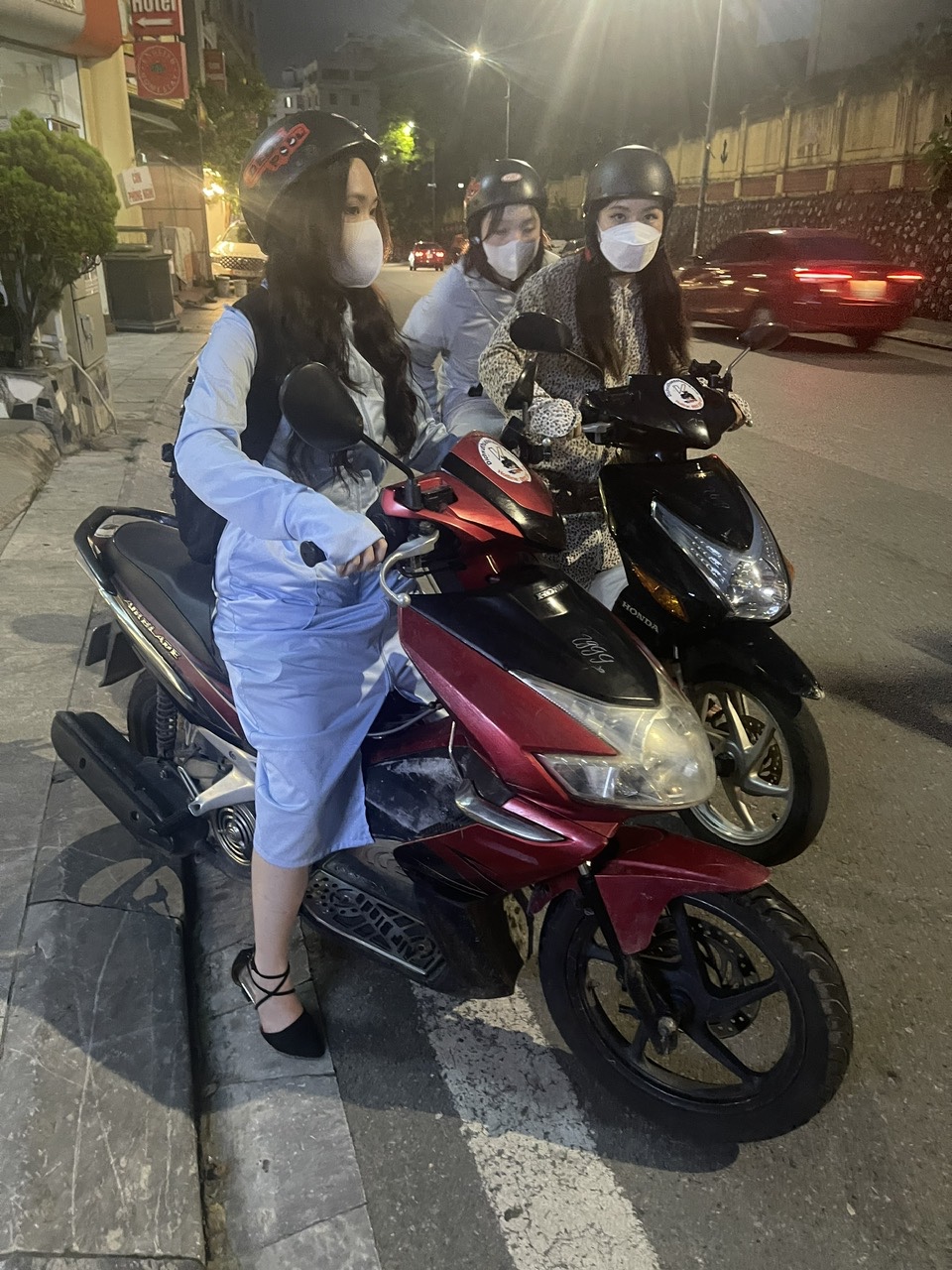 Cho Thuê Xe Máy Hạ Long Có Hỗ Trợ Tận Cảng, Bến Xe, Khách Sạn