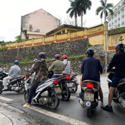 Yên Tử Huyền Thoại – Chinh Phục Cõi Thiêng Bằng Xe Máy Cùng Kim’s Motorbike!