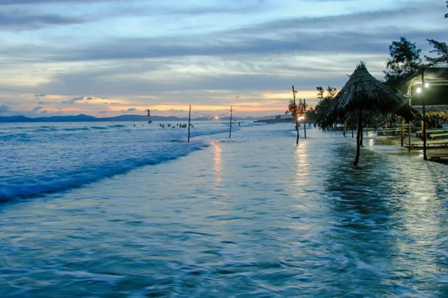 Bãi biển Vàn Chảy Cô Tô
