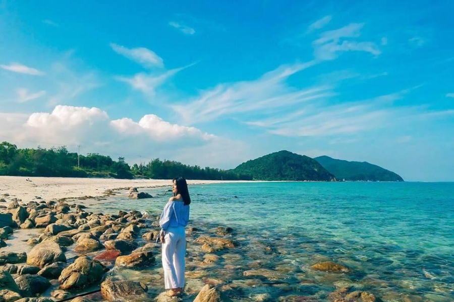 Bãi biển Quan Lạn biển Quảng Ninh