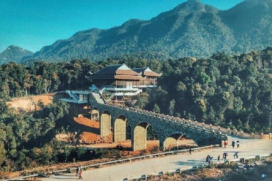 Chùa linh thiêng Quảng Ninh