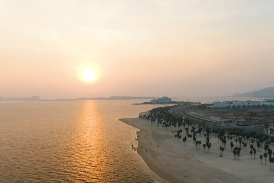 Bãi biển Bãi Cháy nhân tạo Quảng Ninh