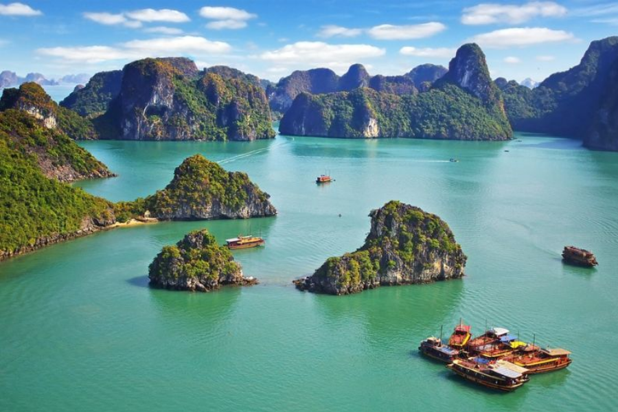 vịnh hạ long hùng vỹ